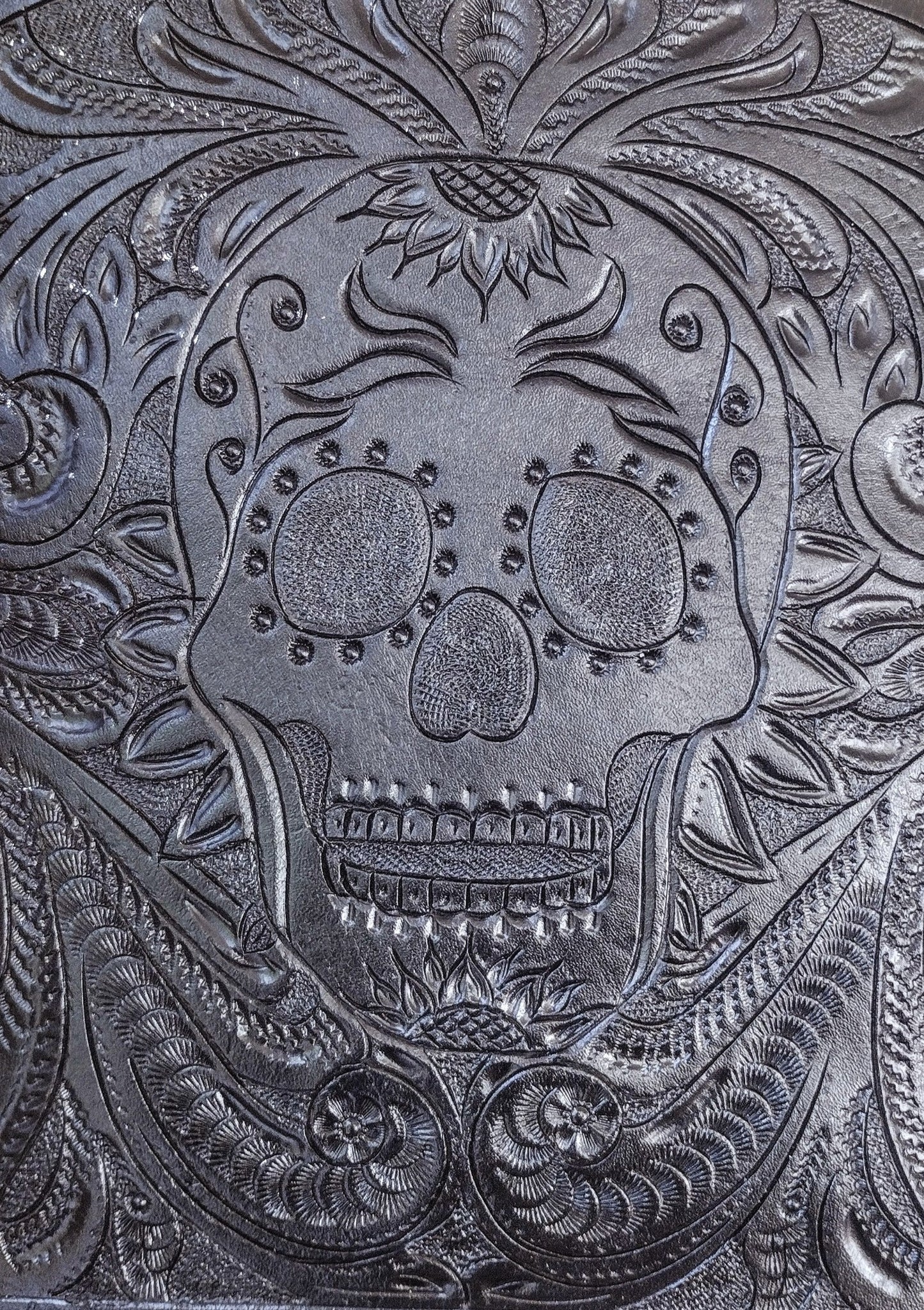 Hand tolled leather backpack sugar skull Black