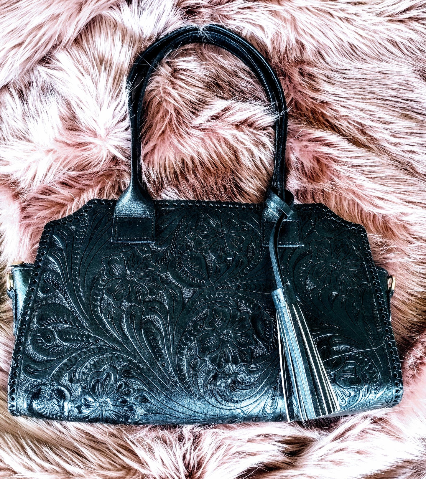 Floral shoulder purse leather Black with shoulder strap.