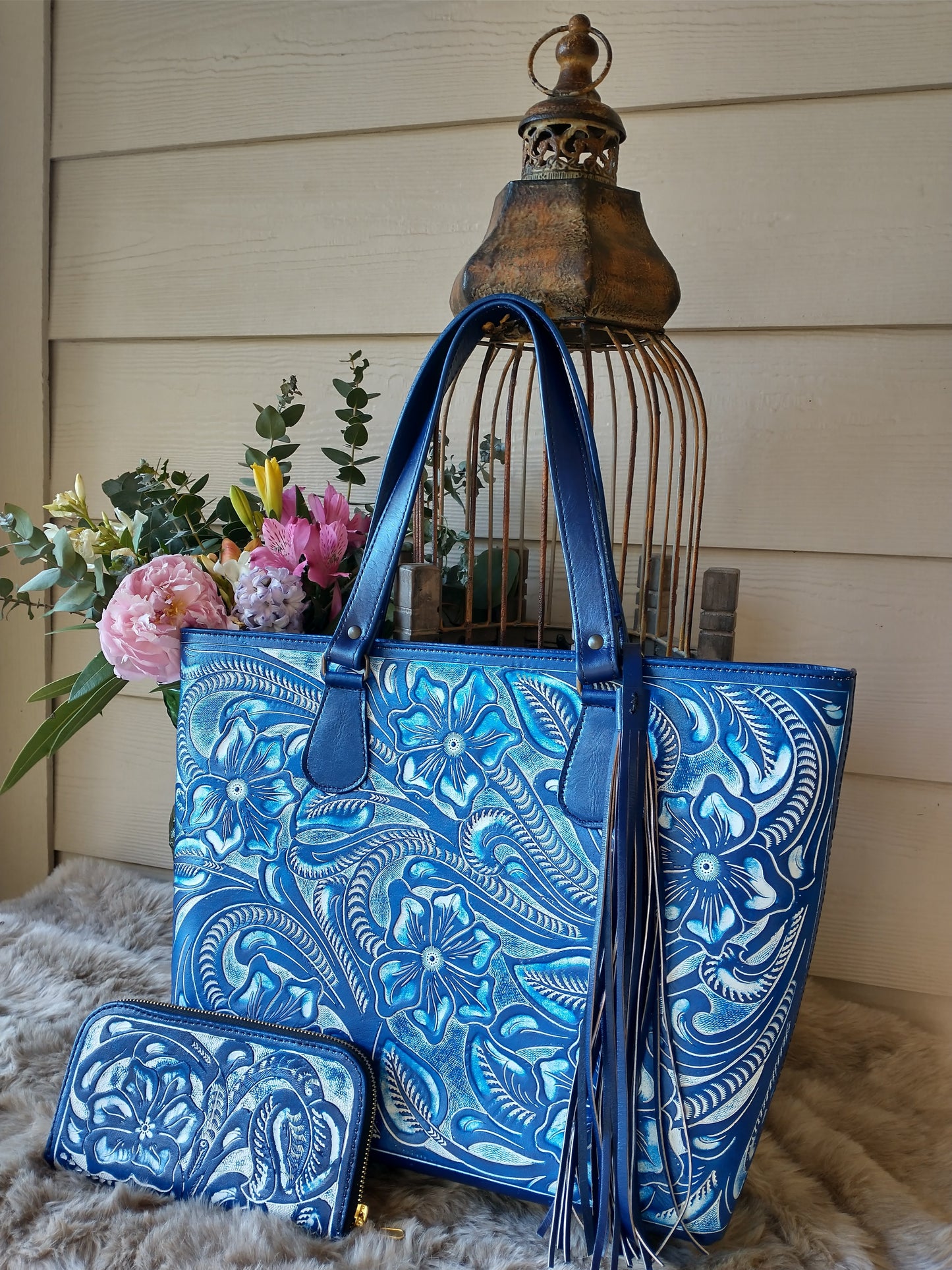 Casandra floral, hand-tooled tote bag Blue/Wash