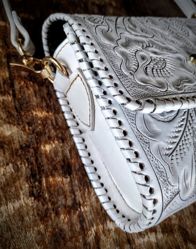 Vintage Style Cross Body Purse wash/white