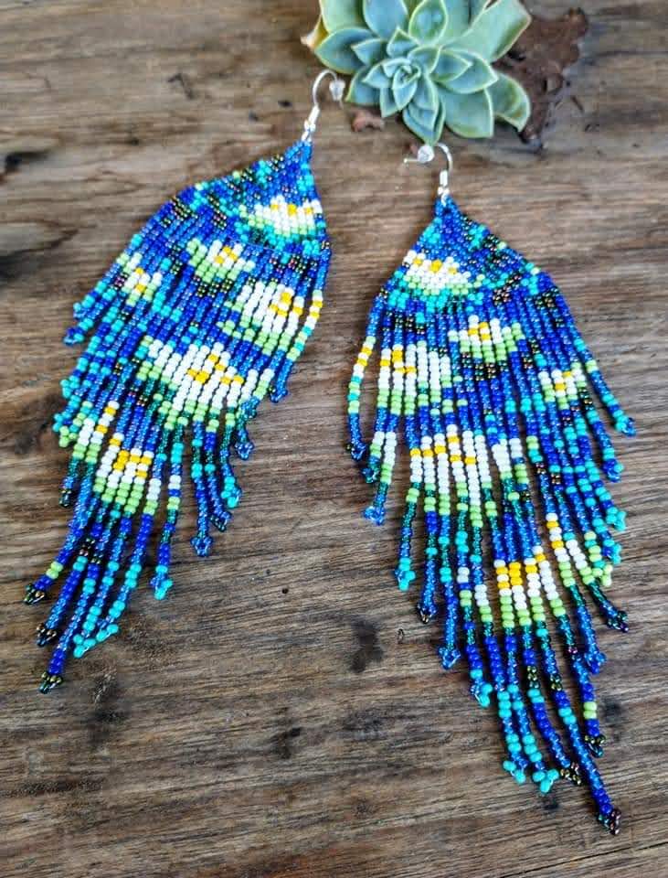 water lilies beaded eariings