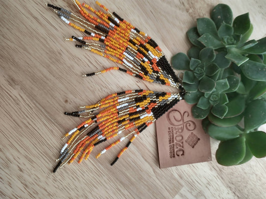 The kiss inspired beaded earrings.