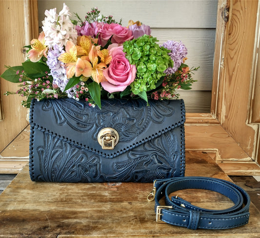 Floral pattern clutch