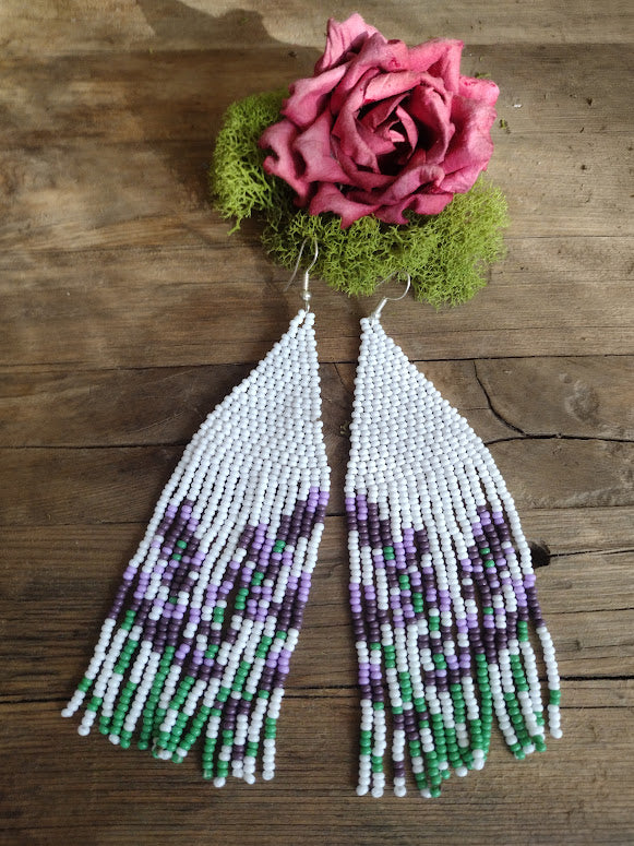 Lavanda floral fringe earrings