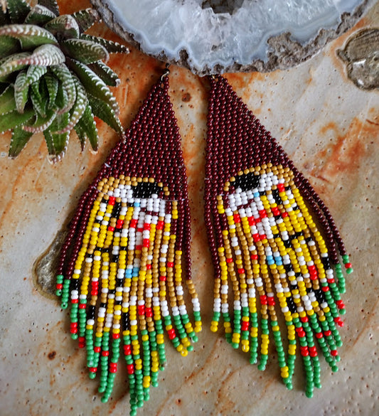 The kiss inspired beaded earrings.