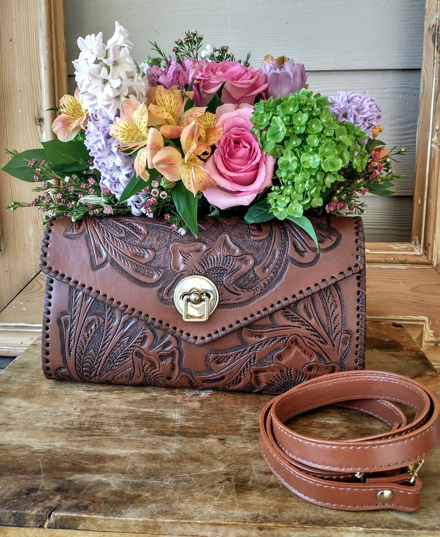 Floral pattern clutch